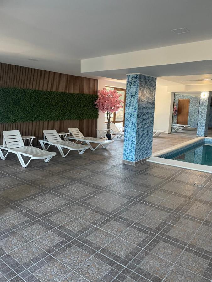 Nero Aparthotel *